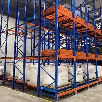 100.000kg Berat Bruto Semi-terkunci Push Back Pallet Rack Menghemat Ruang Dan Mudah Operasi
